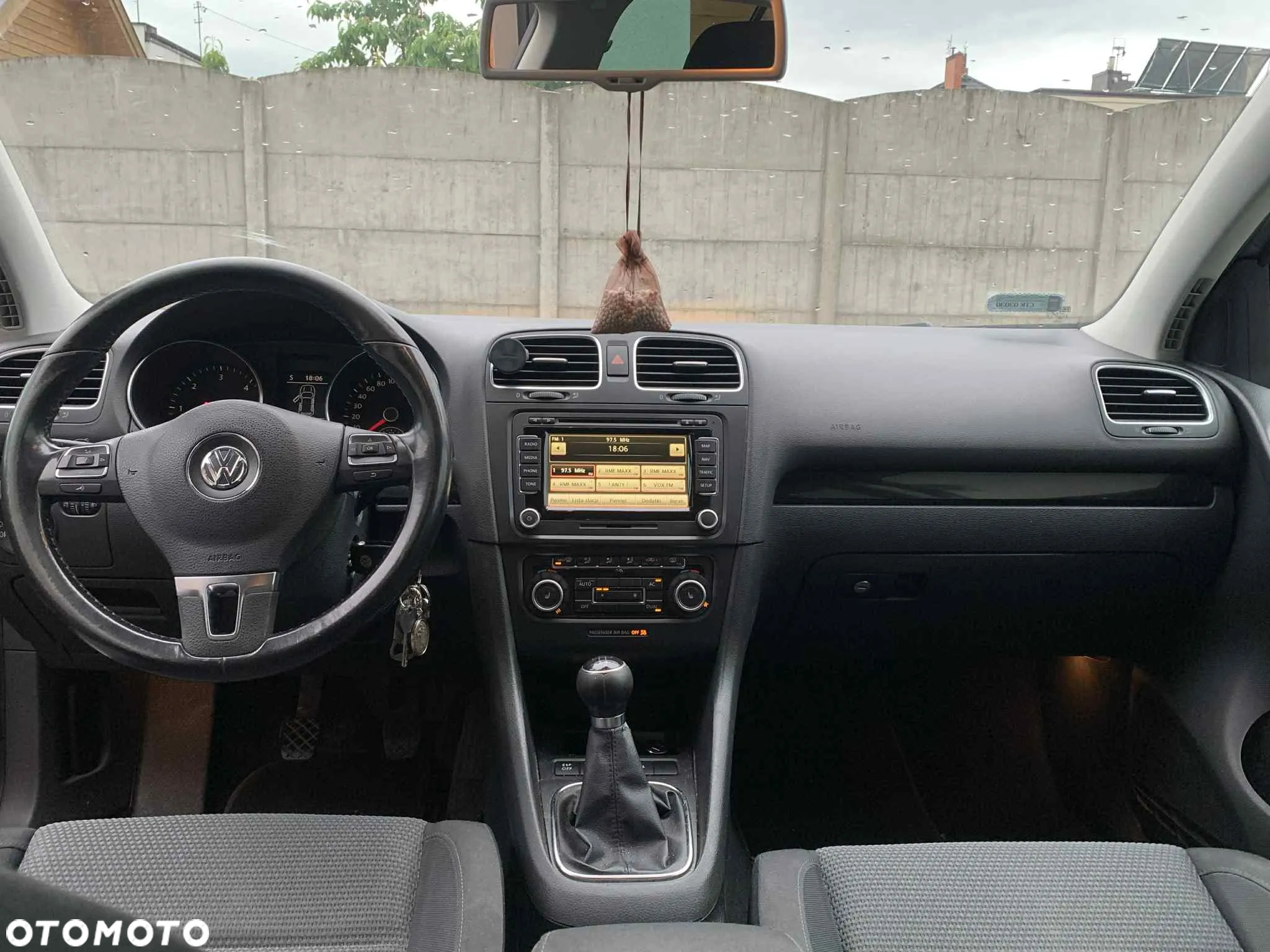 Volkswagen Golf VI 2.0 TDI Highline - 6