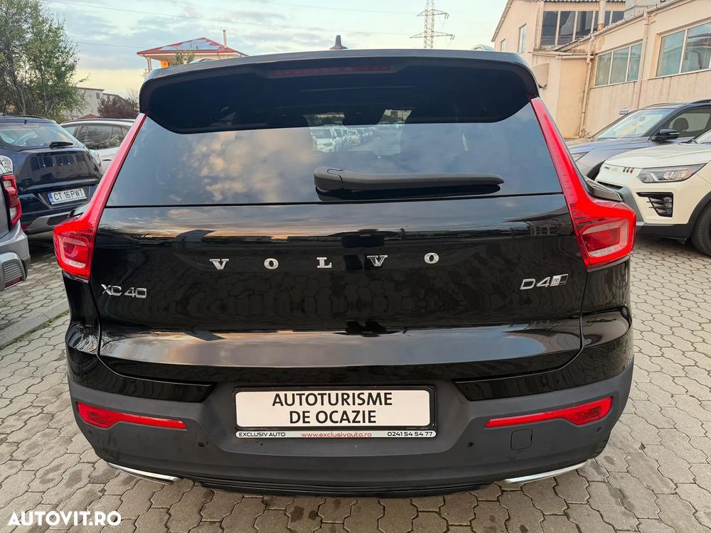Volvo XC 40 D4 AWD R-Design - 7