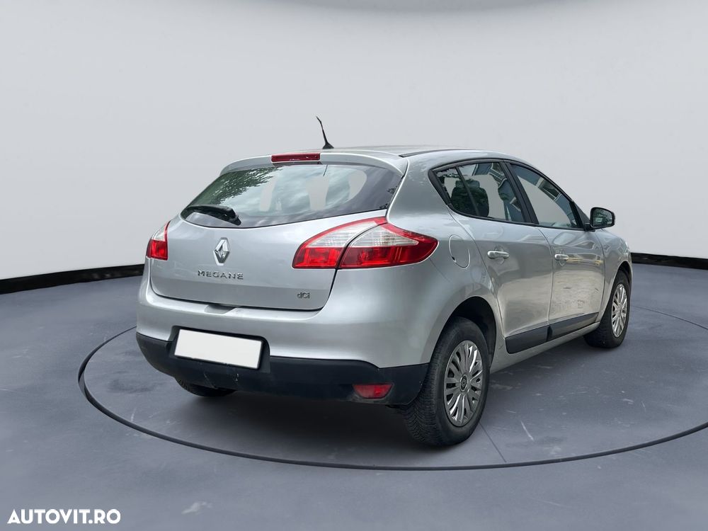 Renault Megane 1.5 dCi Pro - 6