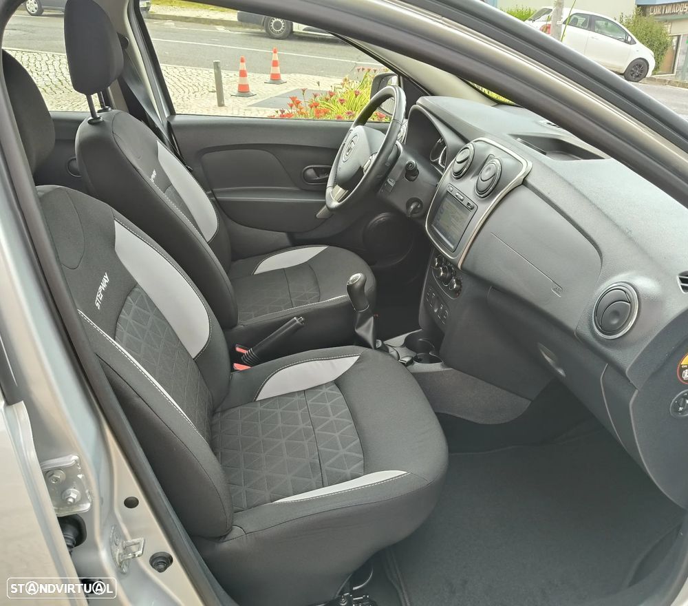 Dacia Sandero 0.9 TCe Stepway - 15