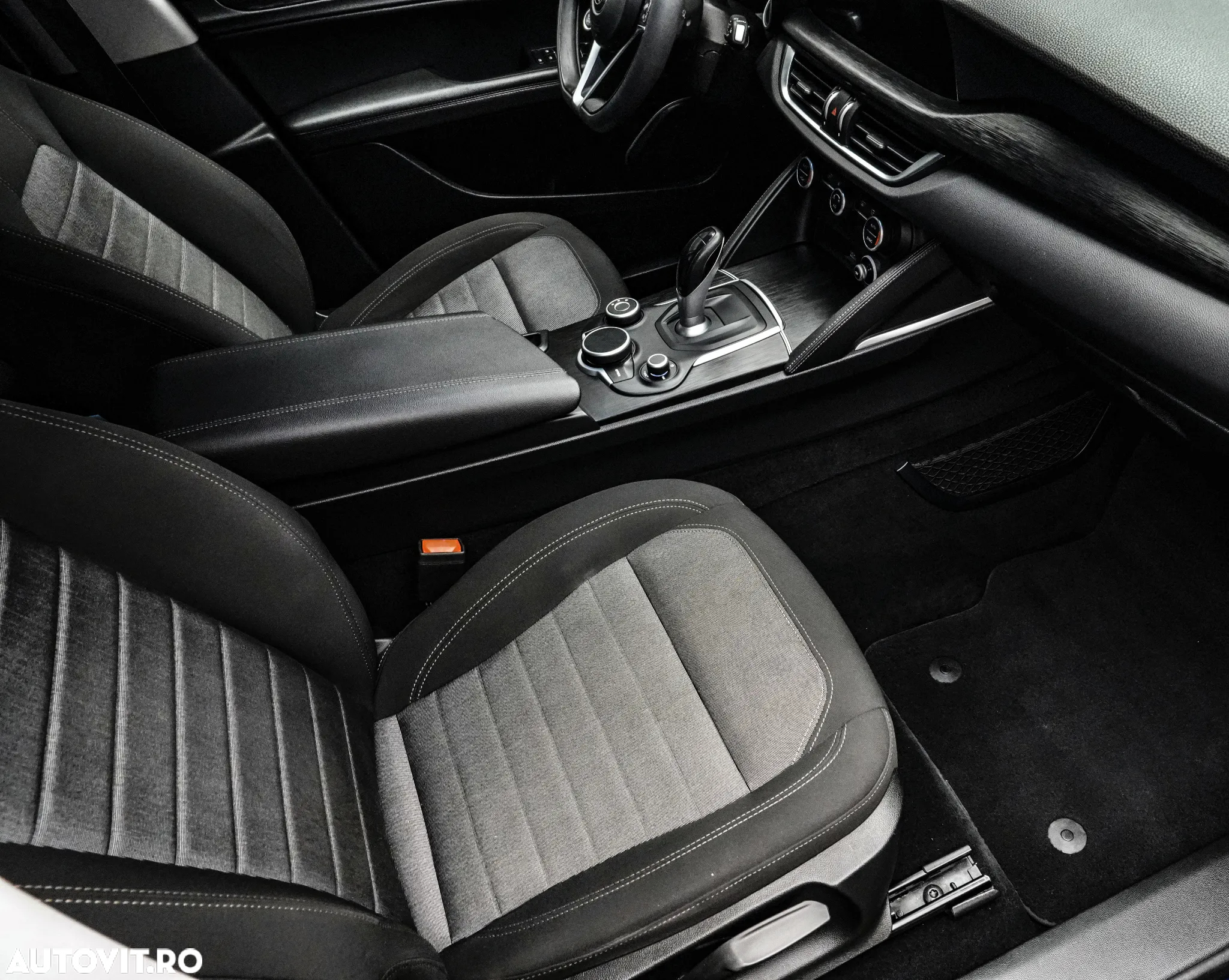 Alfa Romeo Stelvio 2.2 JTDM Super - 12