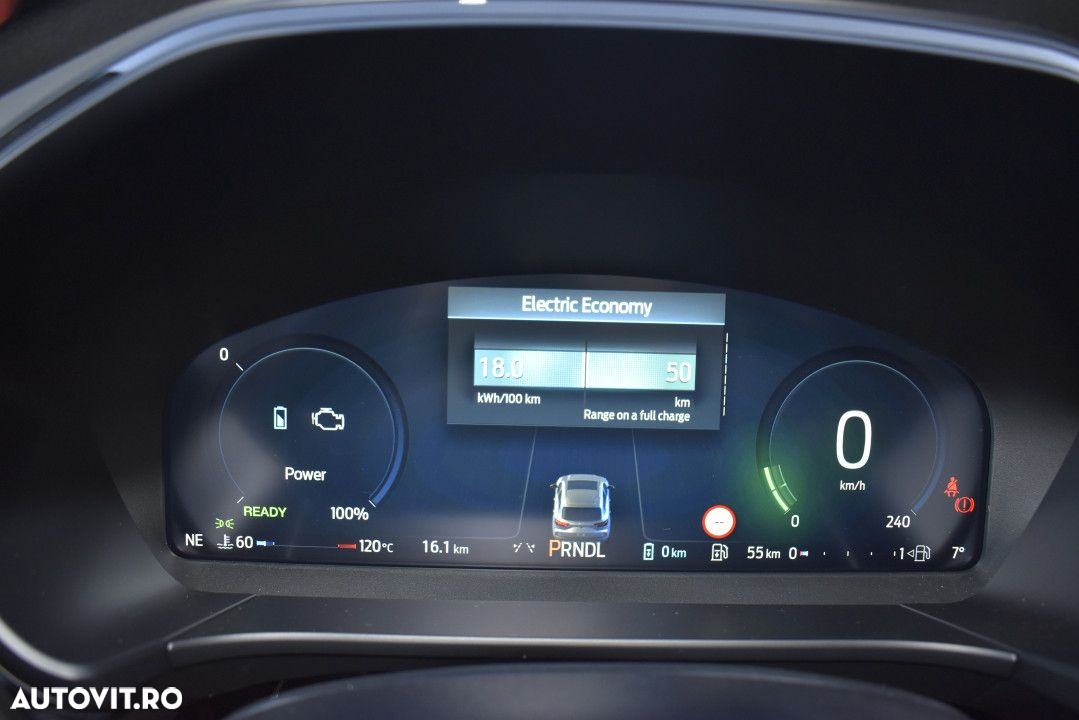 Ford Kuga - 22