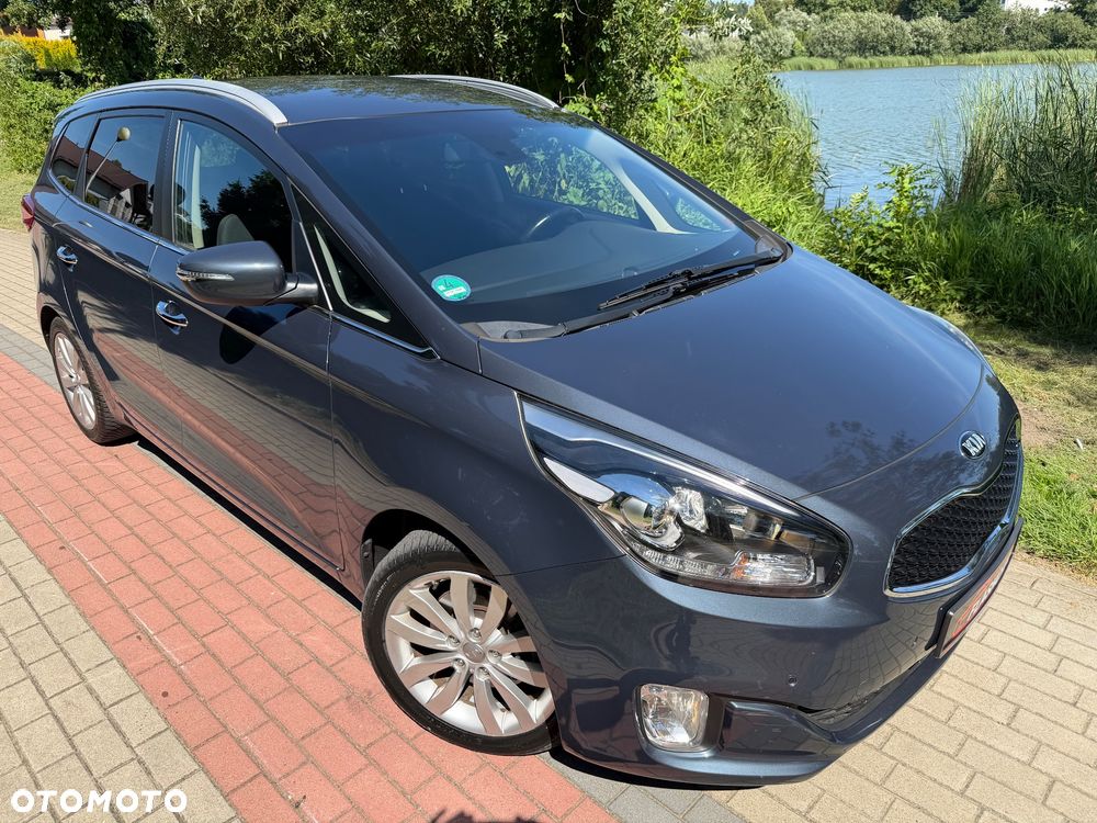 Kia Carens 1.7 CRDi 141 Dream Team Edition - 29
