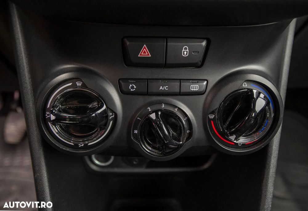Peugeot 2008 e-HDi FAP 92 STOP & START Business-Line - 17