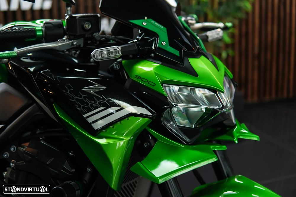 Kawasaki ZR 900 Akrapovic Full Titanium - 41