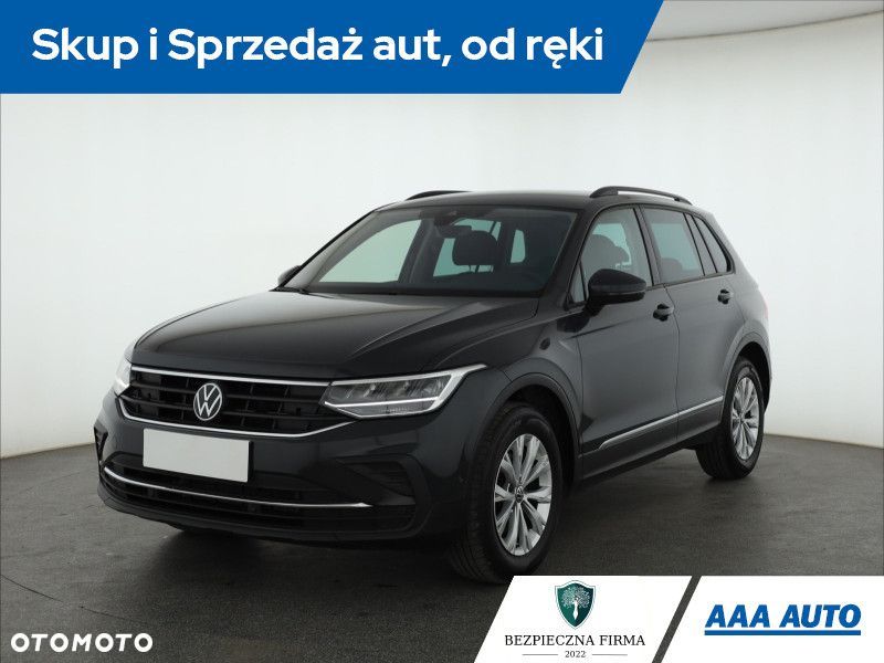 Volkswagen Tiguan - 3