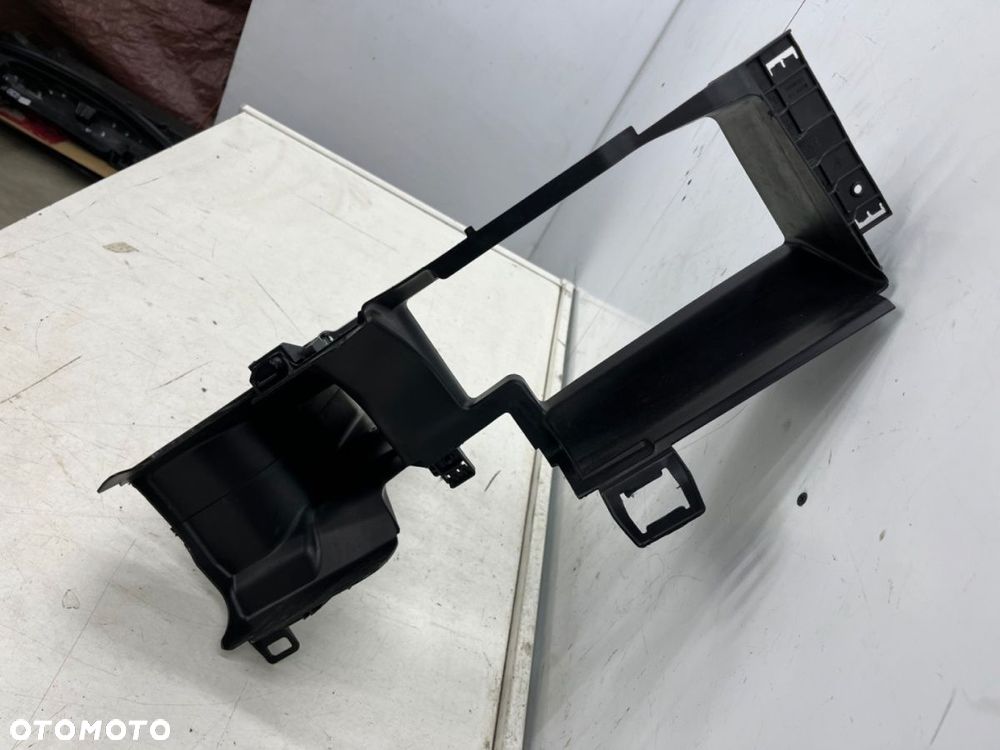 Kanał powietrza Porsche Macan II 95c 24r.- lewa osłona chłodnicy kierownica powietrza zderzaka - 5