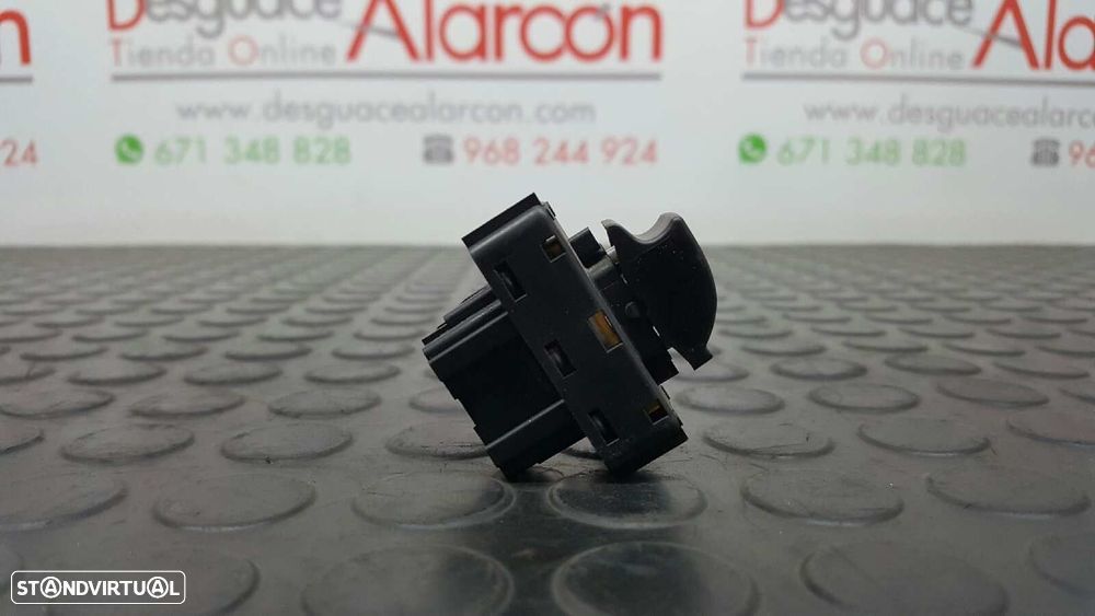 COMANDO DO ELEVADOR FRENTE DIREITO CITROEN C3 BUSINESS - 3