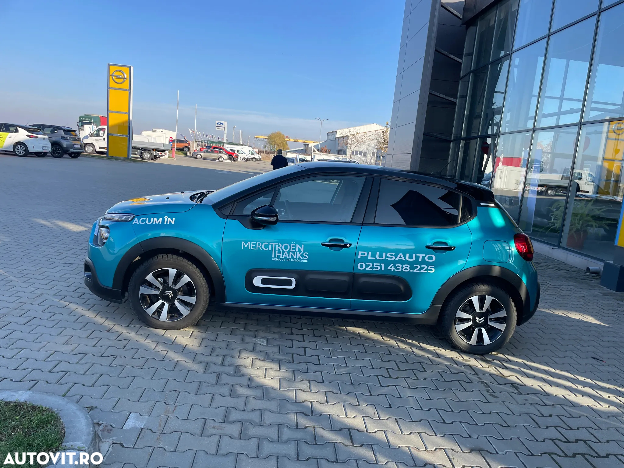 Citroën C3 1.2 PureTech S&S EAT6 Shine - 4