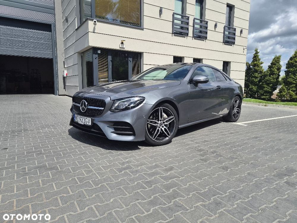 Mercedes-Benz Klasa E 300 9G-TRONIC - 2