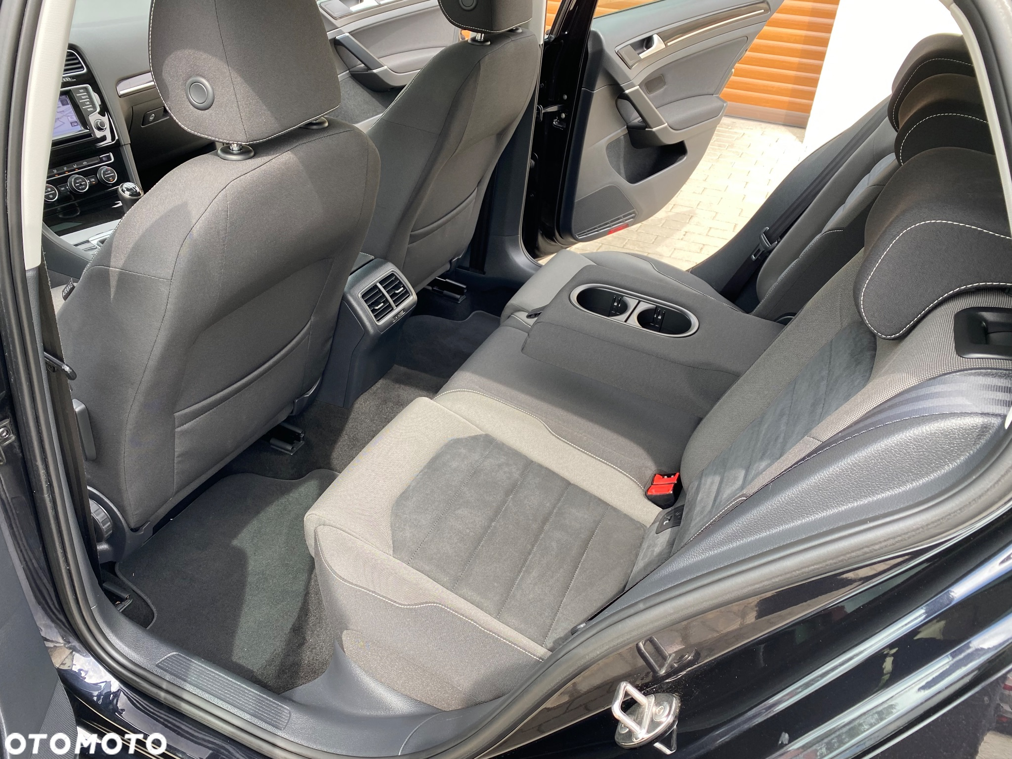 Volkswagen Golf VII 1.6 TDI BMT Highline - 22