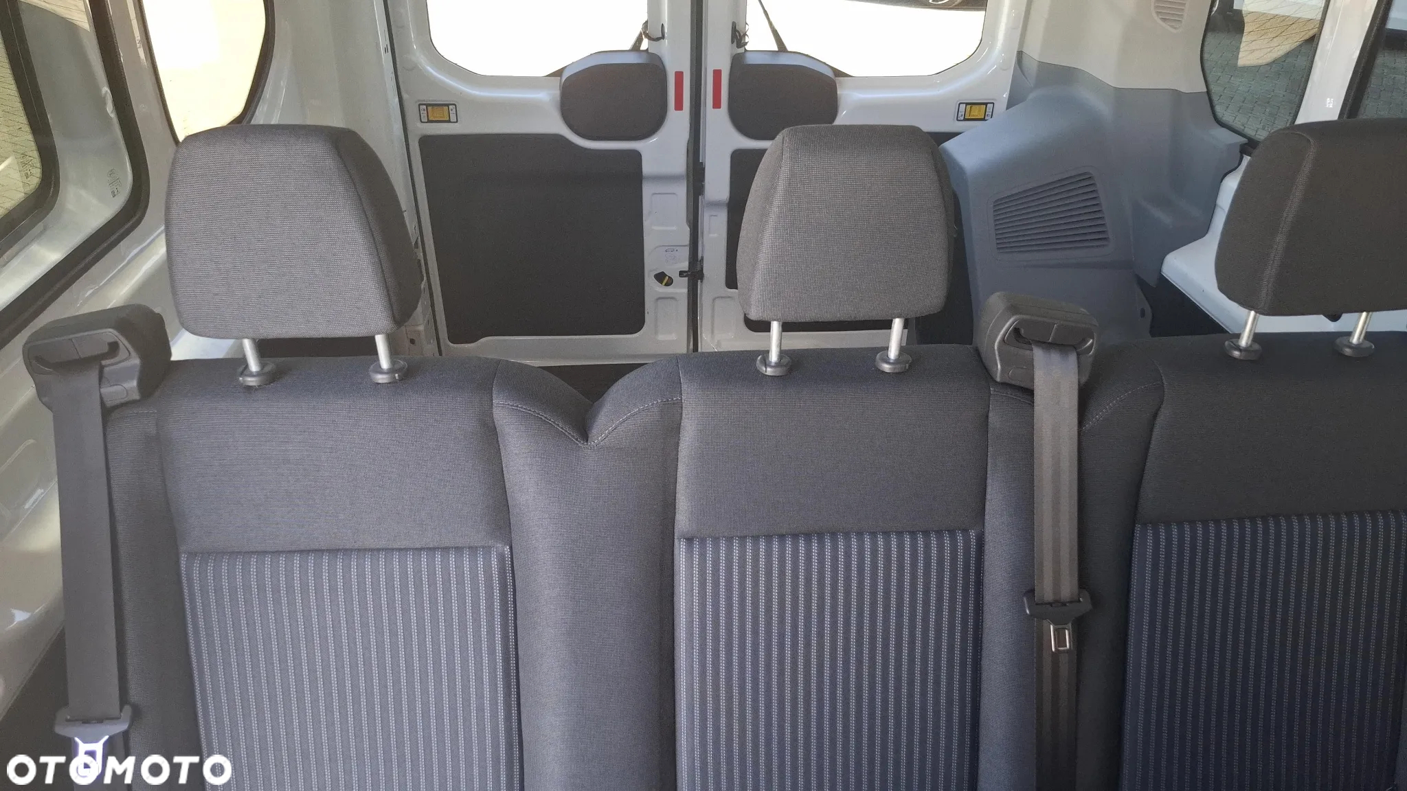 Ford Transit 350 L3H2 Trend - 36