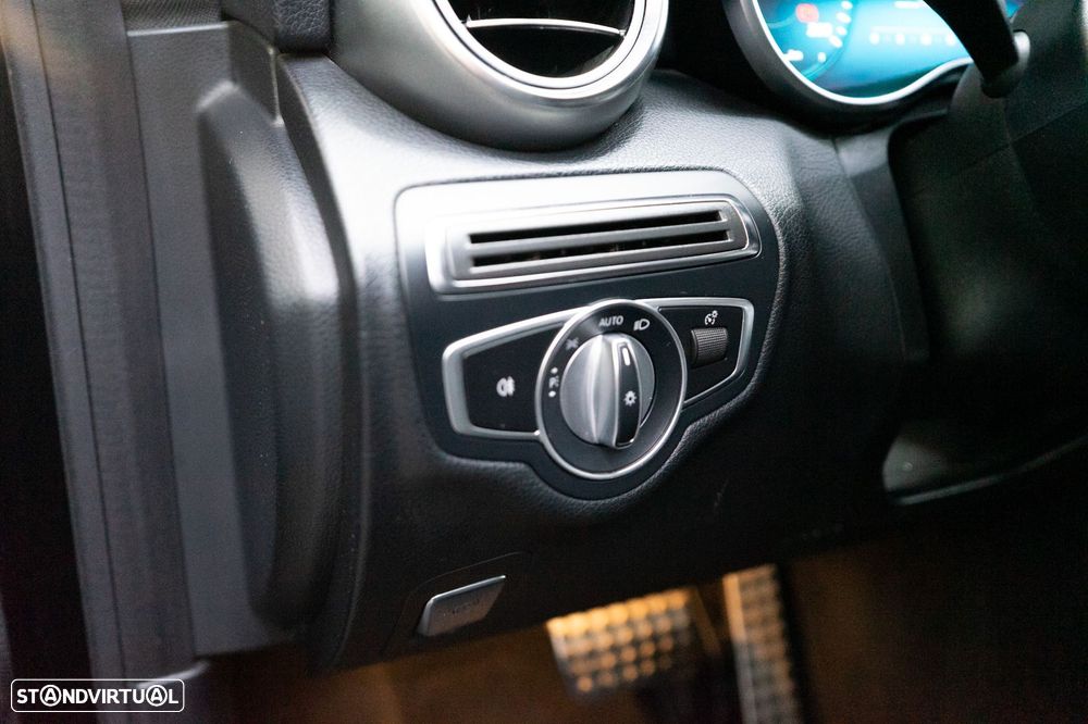 Mercedes-Benz C 200 9G-TRONIC AMG Line Plus - 24