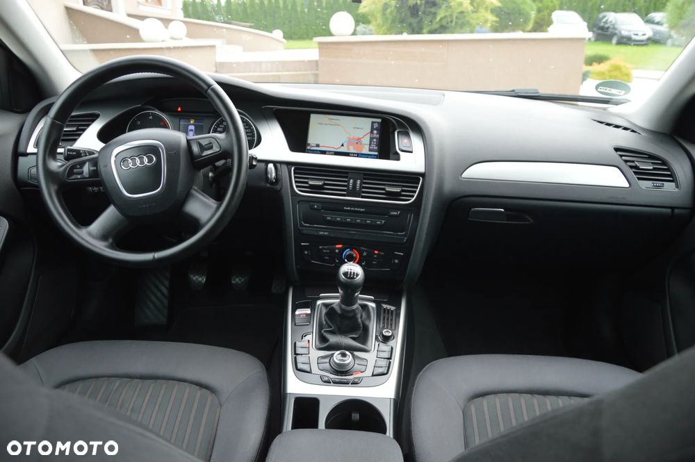 Audi A4 Avant 2.0 TDI Limited Edition - 26