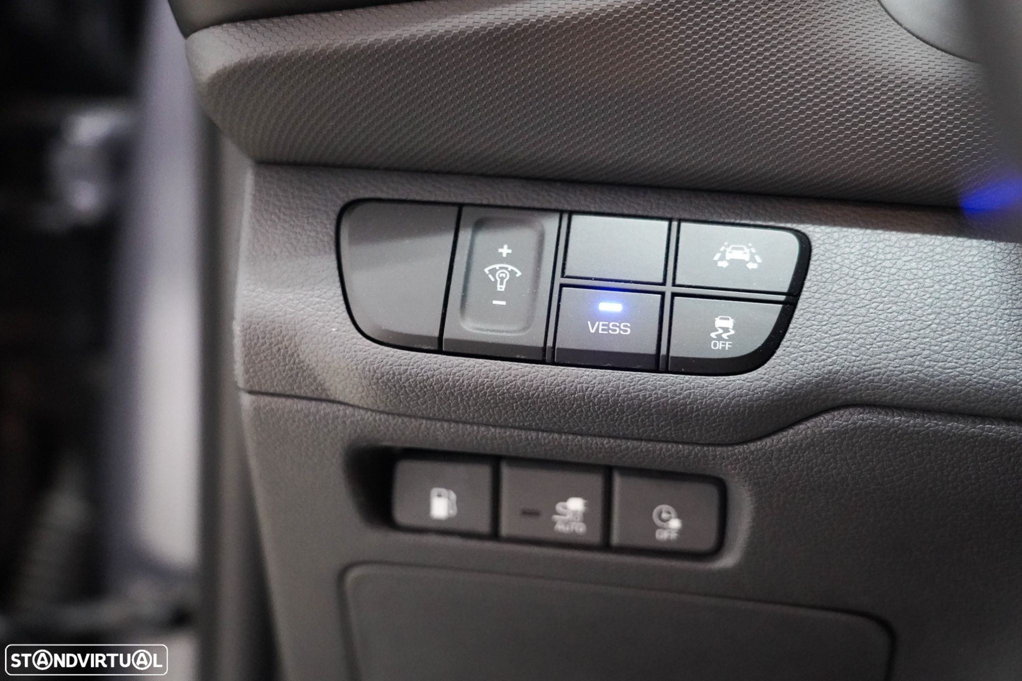 Hyundai Ioniq 1.6 GDI PHEV Tech - 16