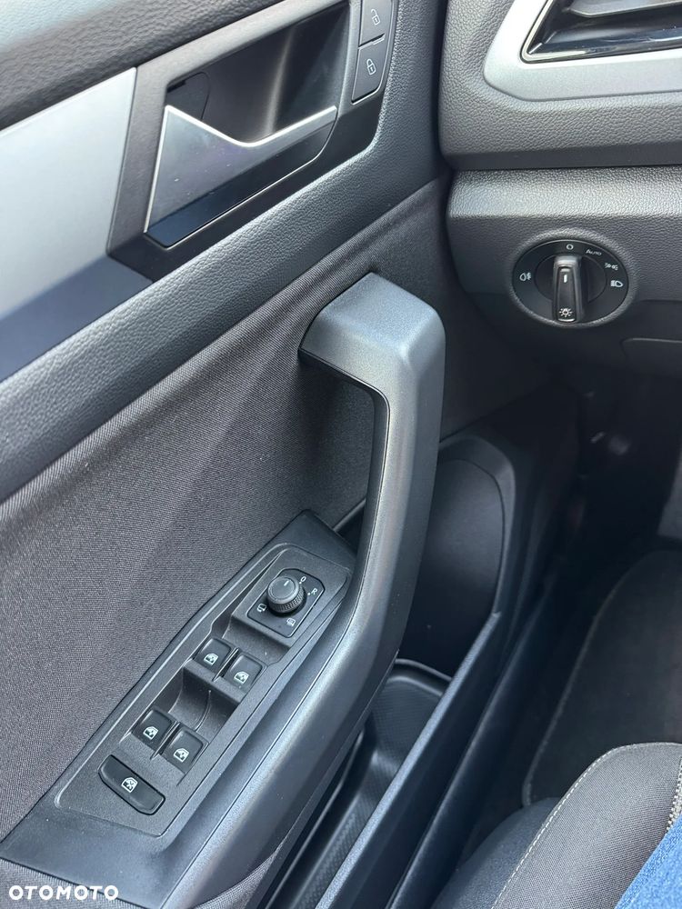 Volkswagen T-Roc 1.5 TSI Life - 18