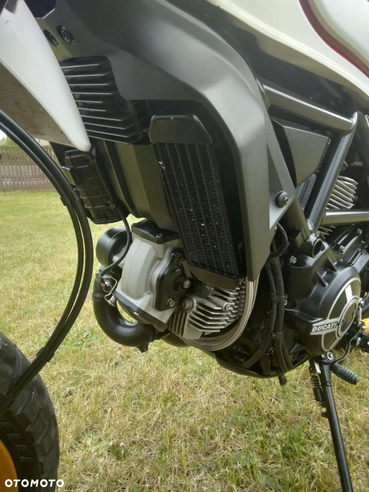 Ducati Scrambler - 11