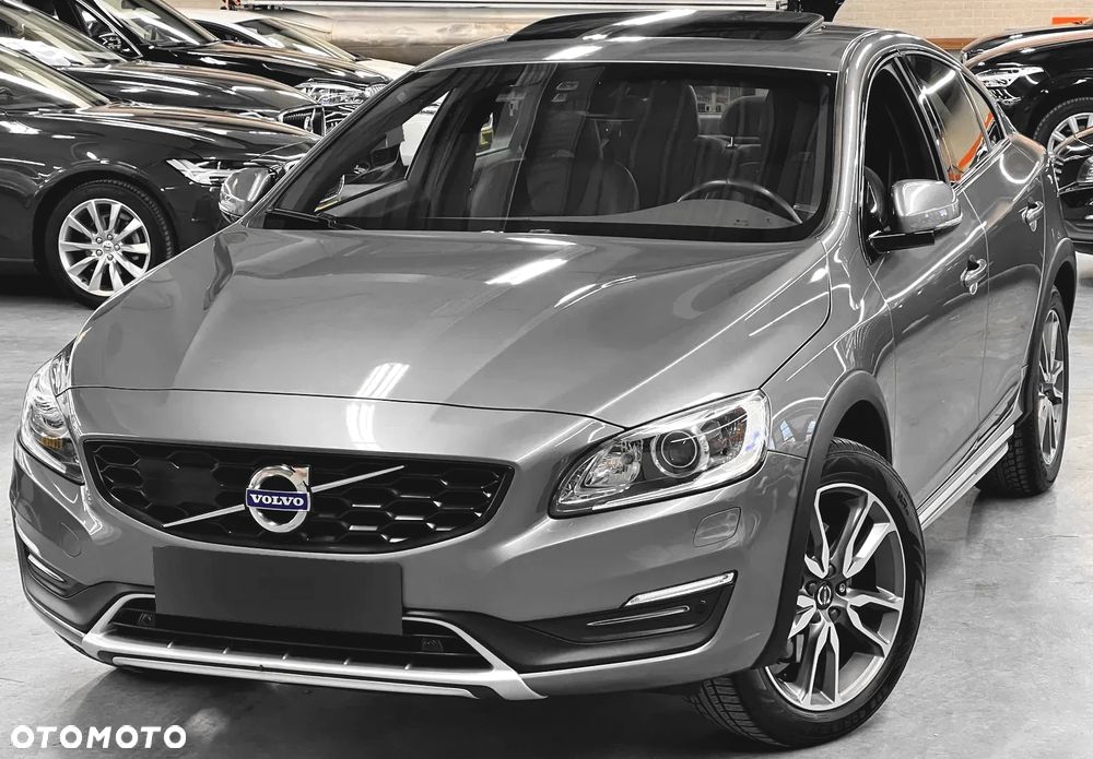 Volvo S60 Cross Country - 14