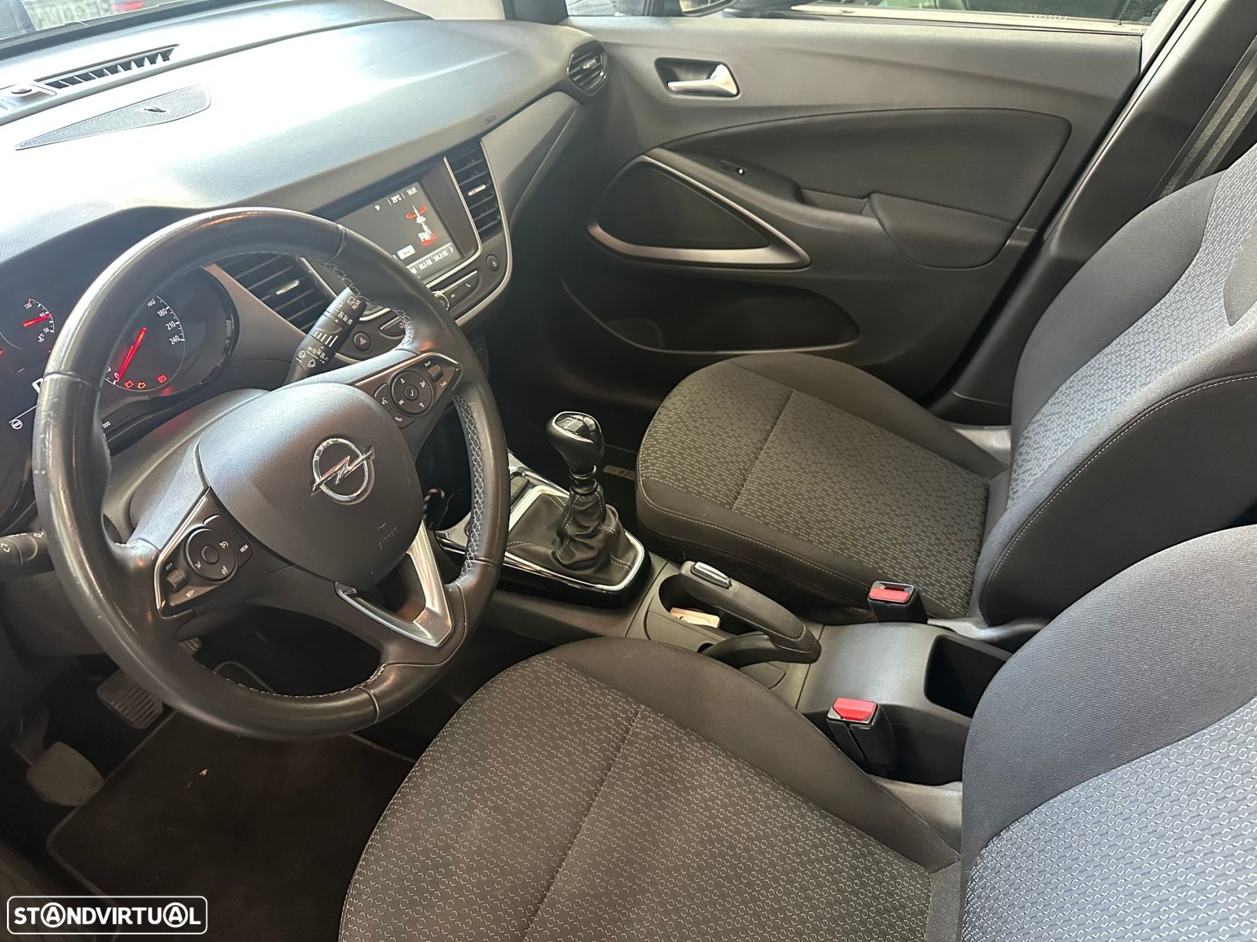 Opel Crossland X 1.5 CDTi 120 Anos - 8