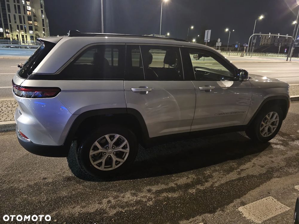 Jeep Grand Cherokee - 4