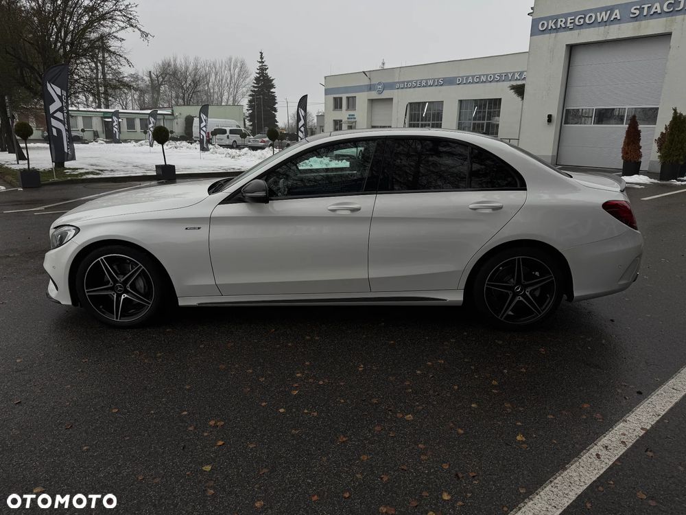Mercedes-Benz Klasa C 200 4-Matic 9G-TRONIC - 7