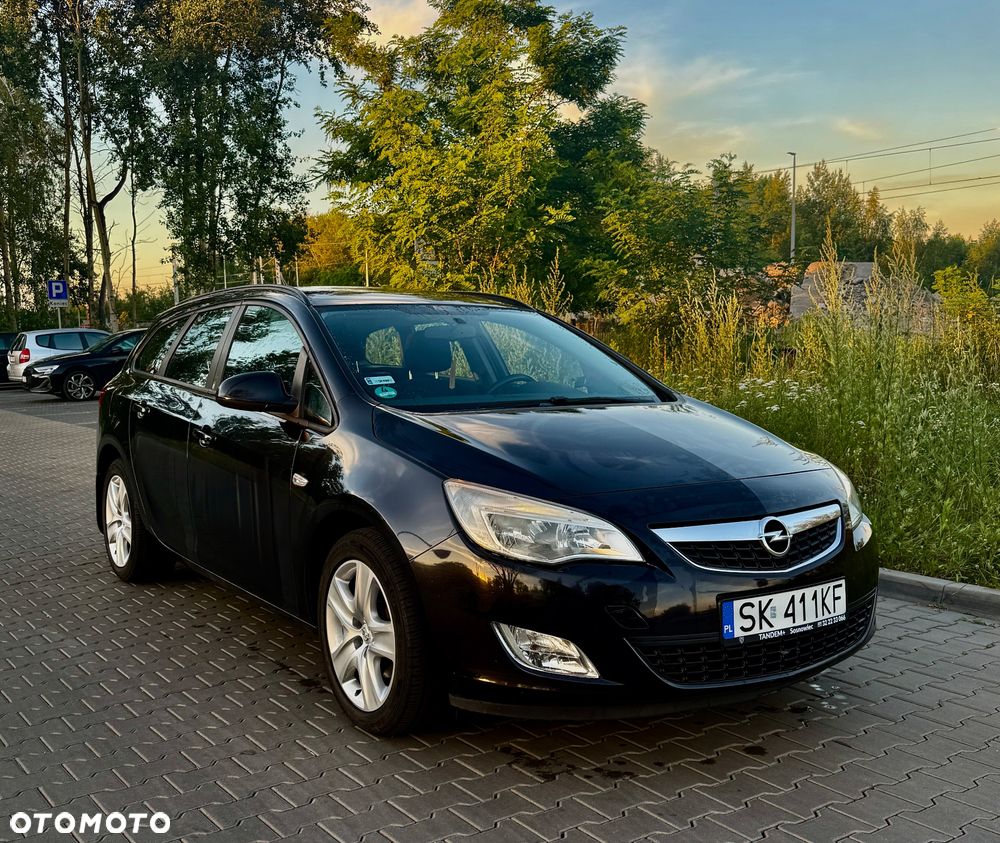 Opel Astra 1.7 CDTI DPF Cosmo - 2