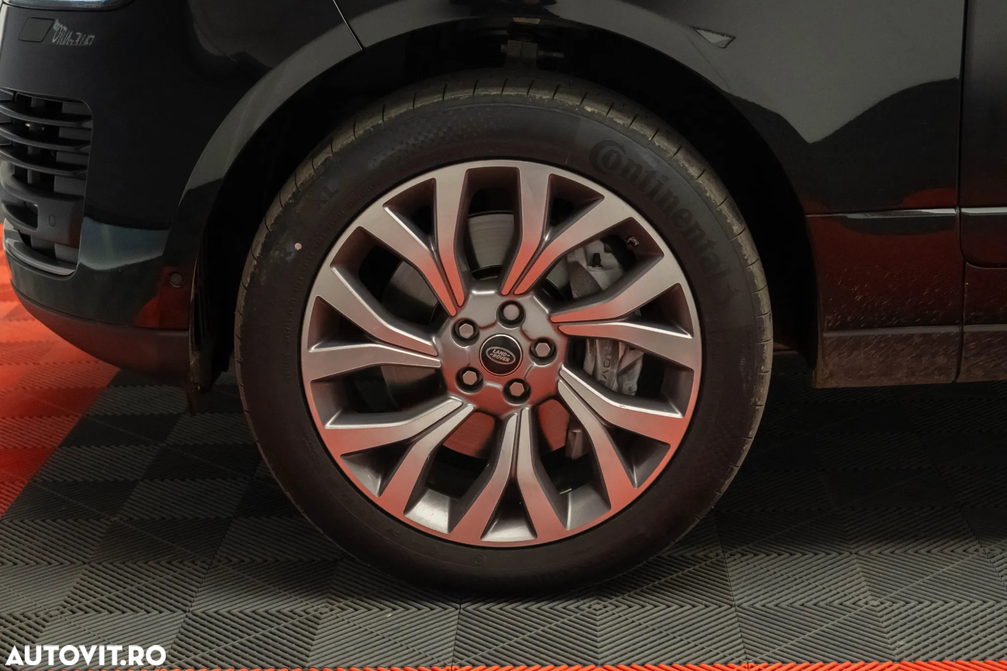 Land Rover Range Rover 4.4L SDV8 Vogue - 28
