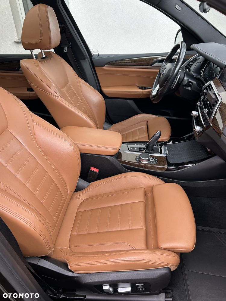 BMW X3 xDrive30i Luxury Line - 19