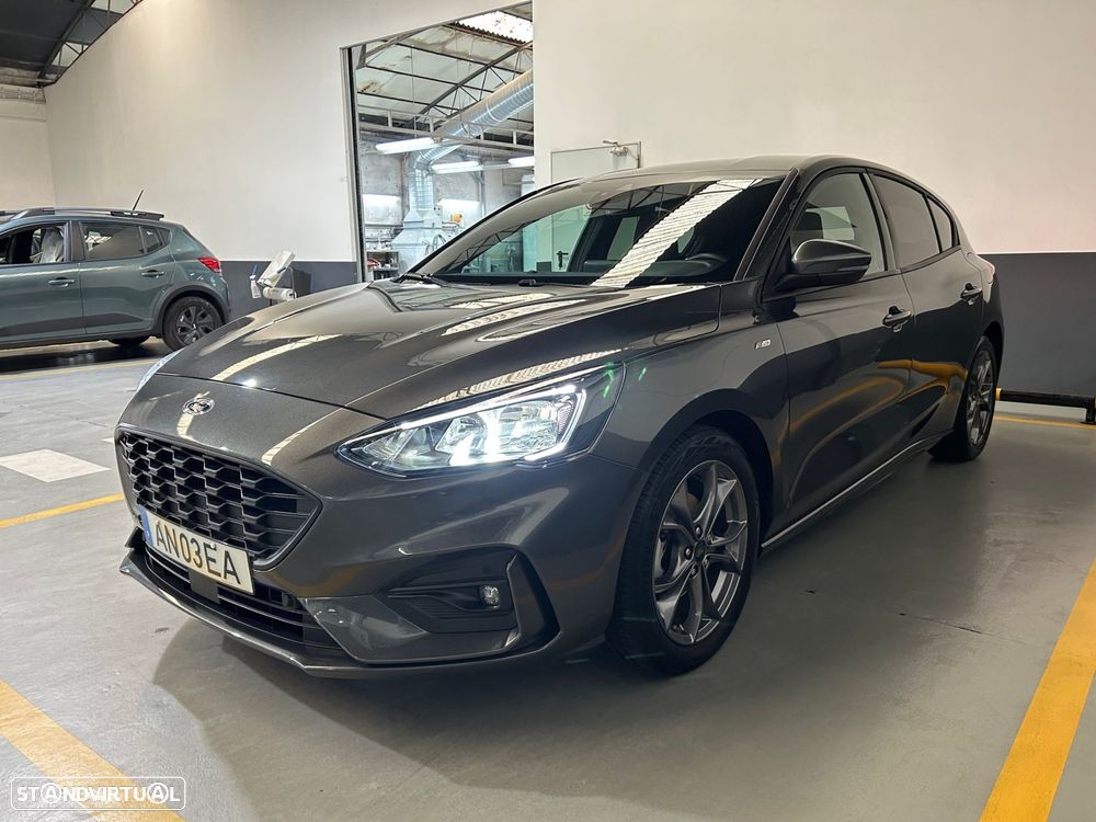 Ford Focus 1.0 EcoBoost MHEV ST-Line - 4