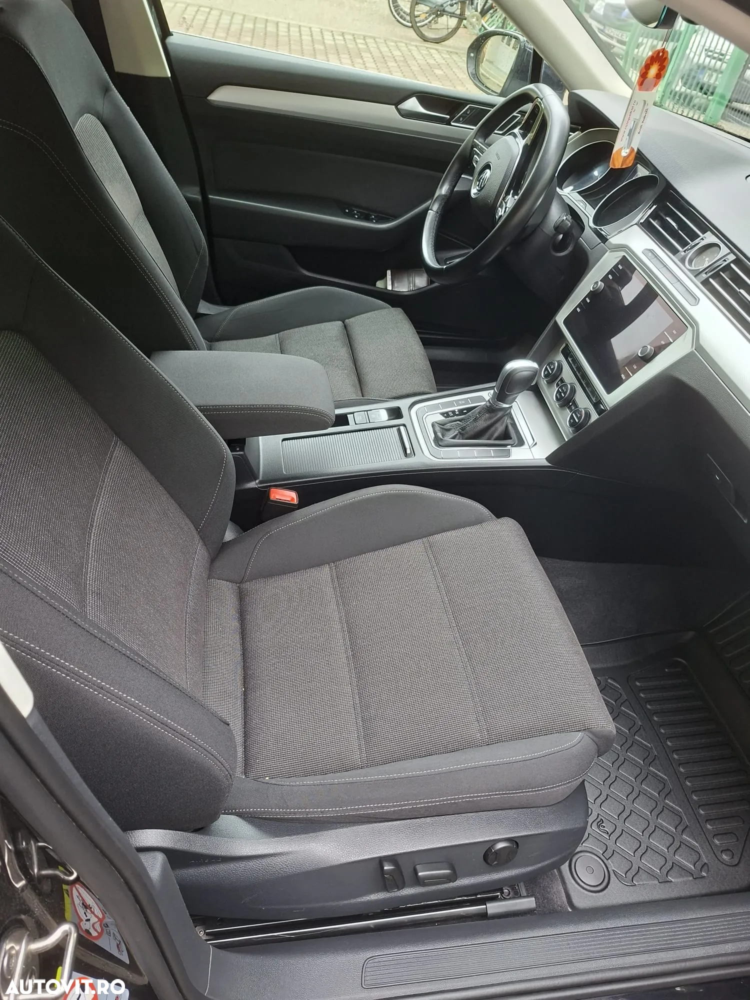 Volkswagen Passat Variant 2.0 TDI DSG (BlueMotion Technology) Comfortline - 9