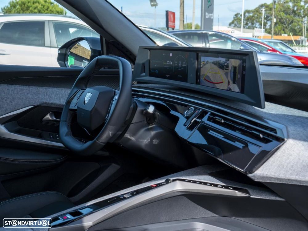 Peugeot E-5008 210 Allure Business - 19