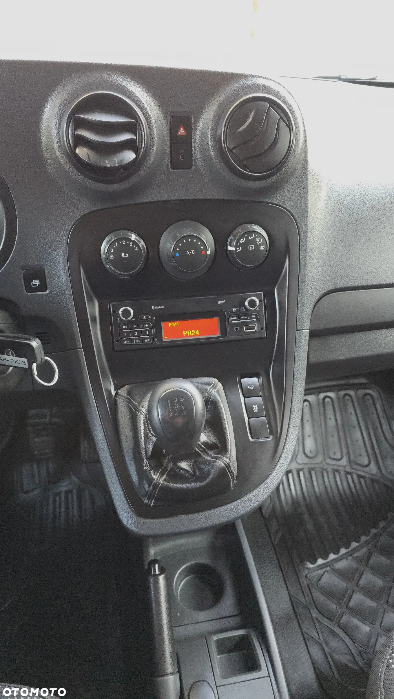 Mercedes-Benz CITAN 108 CDI - 8