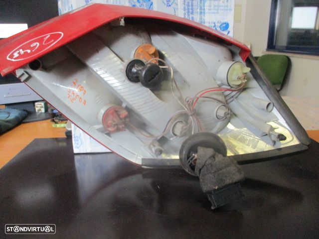 Farol Tras Stop2643 SKODA FABIA 2 SW 2011 1.6TDI 90CV 5P CINZA ESQ - 3