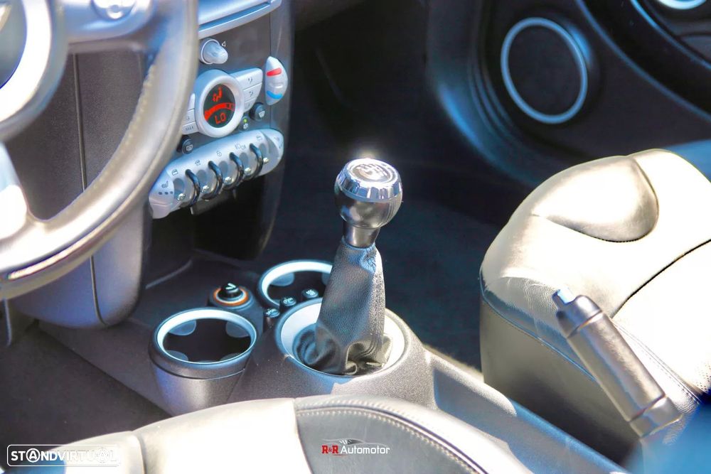 MINI Cabrio Cooper S - 17
