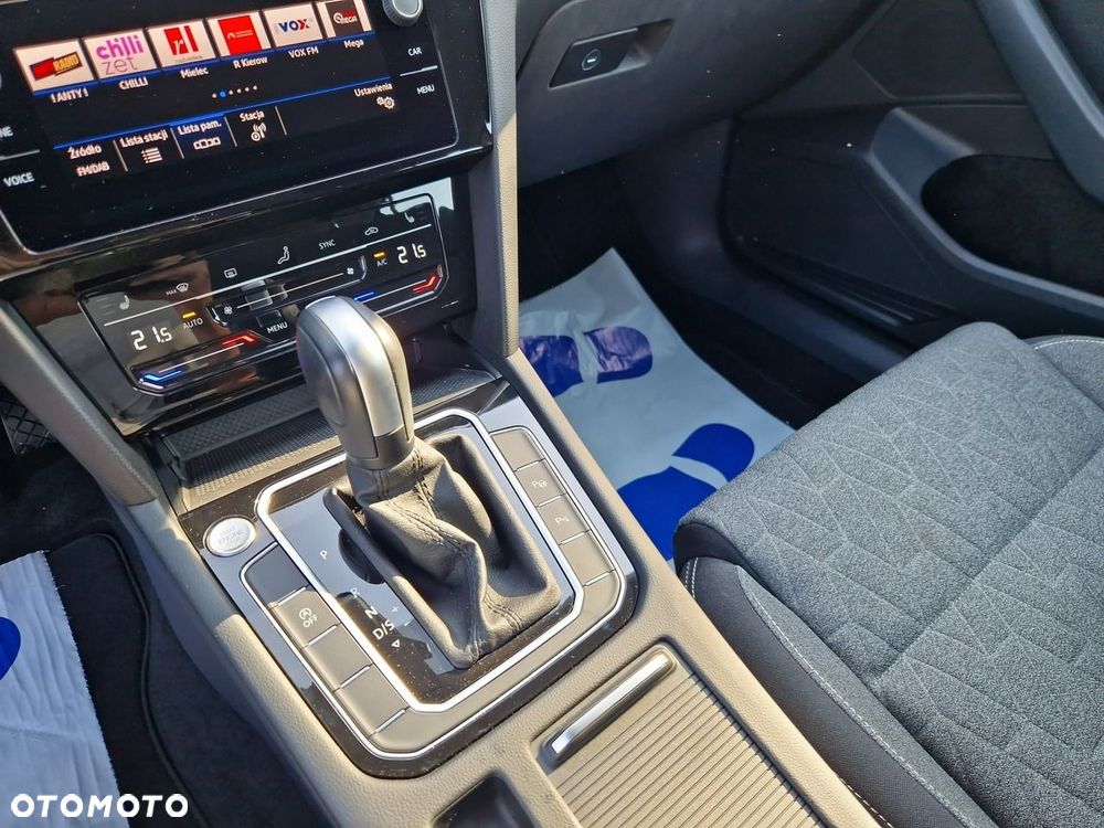 Volkswagen Passat 2023