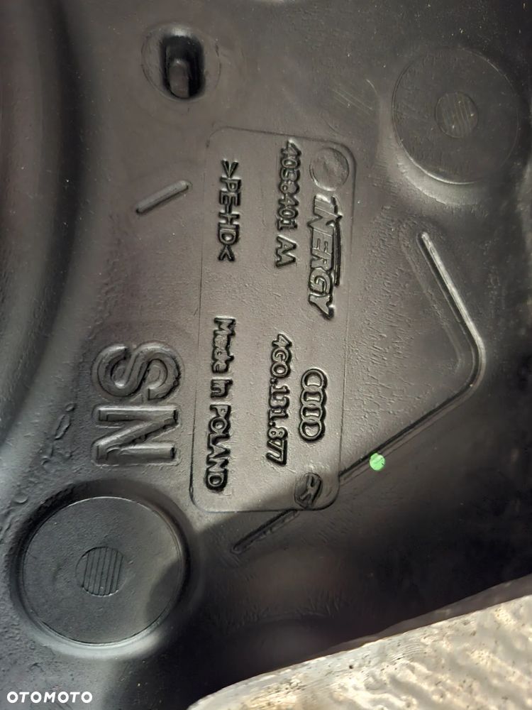 Zbiornik Adblue pompka Audi A6 C7 kombi lift 2015 roknr 4G0131877 - 3
