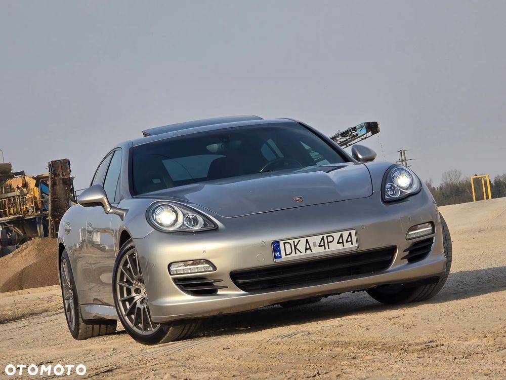 Porsche Panamera 4 PDK Edition - 2