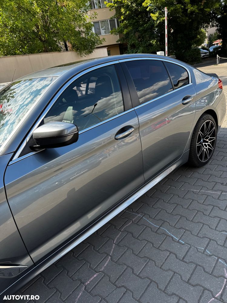 BMW Seria 5 520d xDrive Aut. - 2