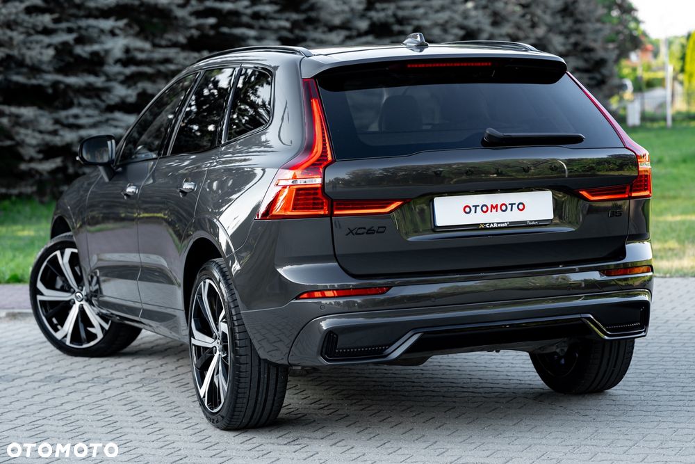 Volvo XC 60 D5 AWD R-Design - 9