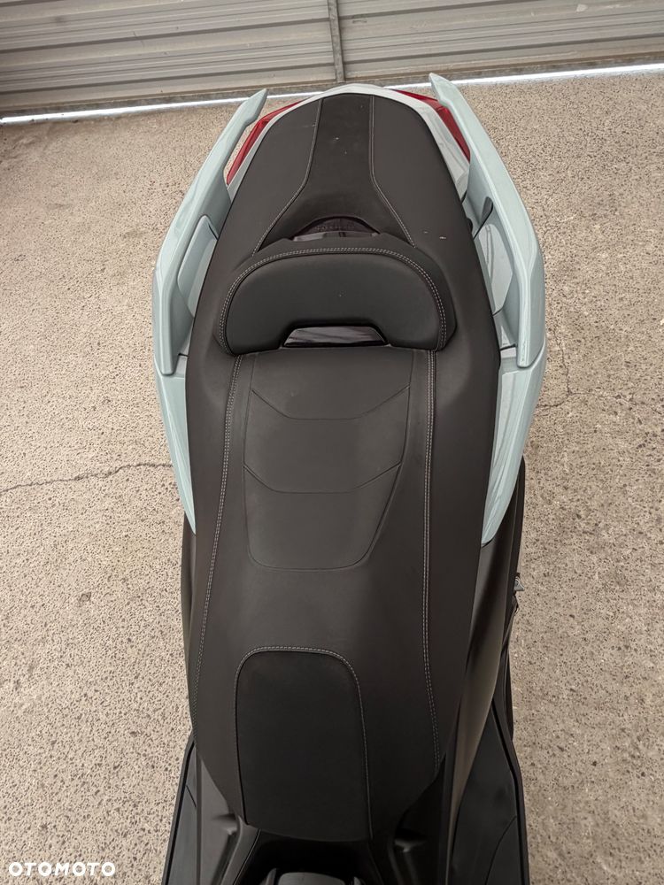 Yamaha X-max - 11