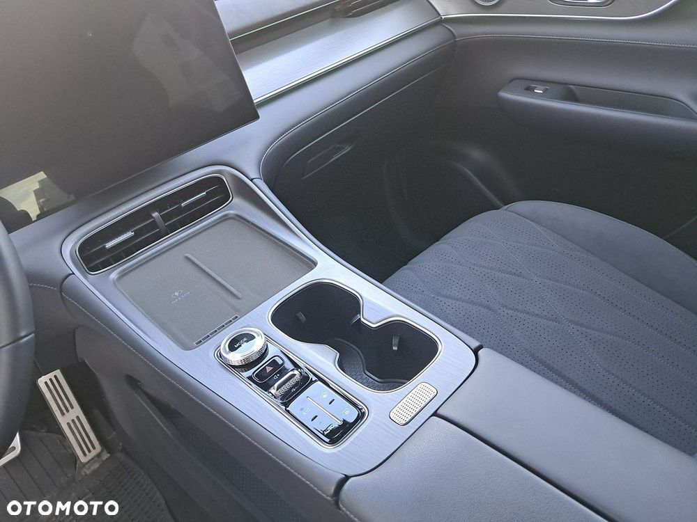 Chery Tiggo 8 - 10
