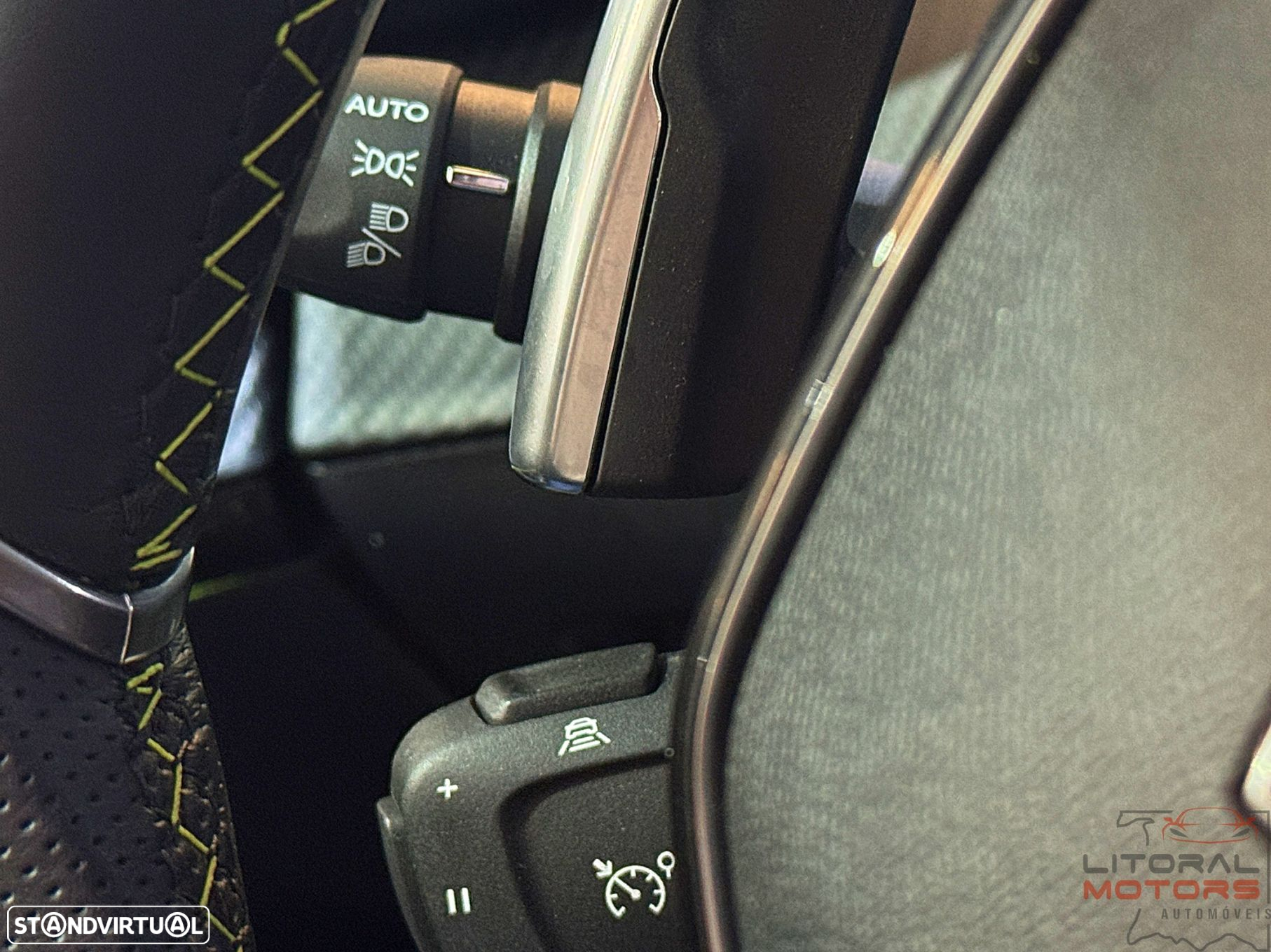 Peugeot 2008 1.2 PureTech GT EAT8 - 23