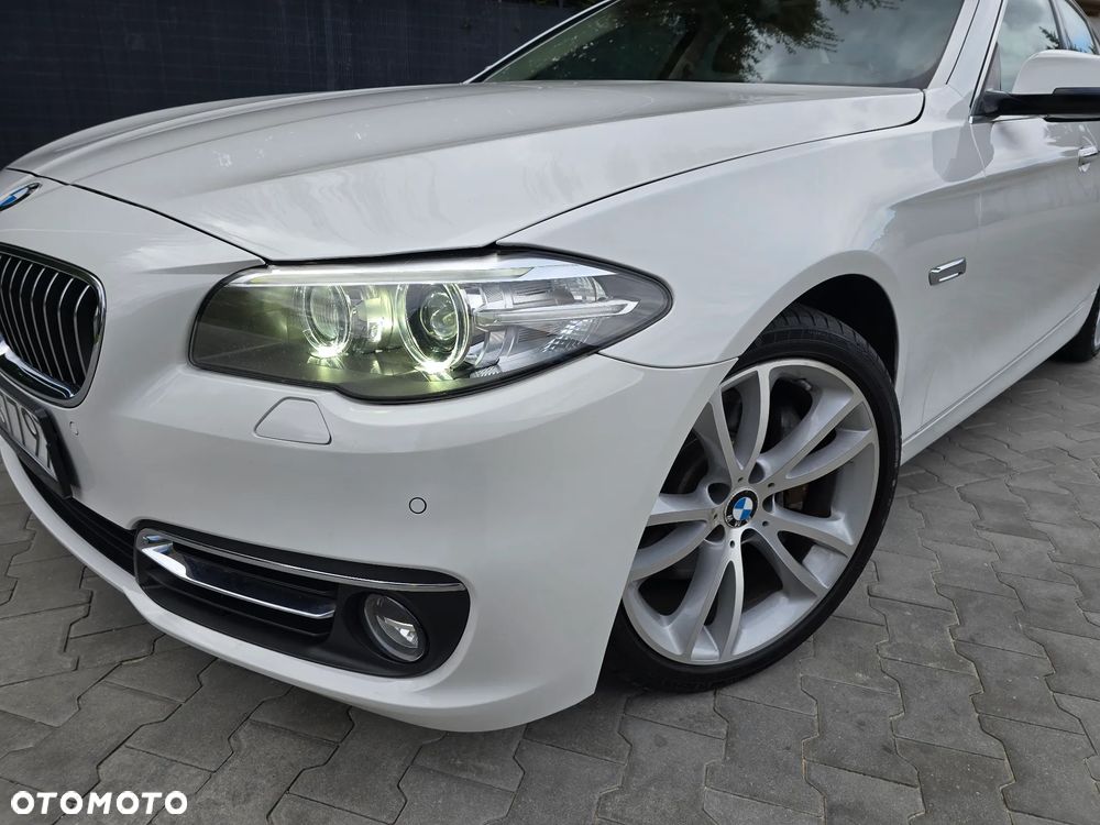 BMW Seria 5 535i xDrive Sport-Aut Luxury Line - 11