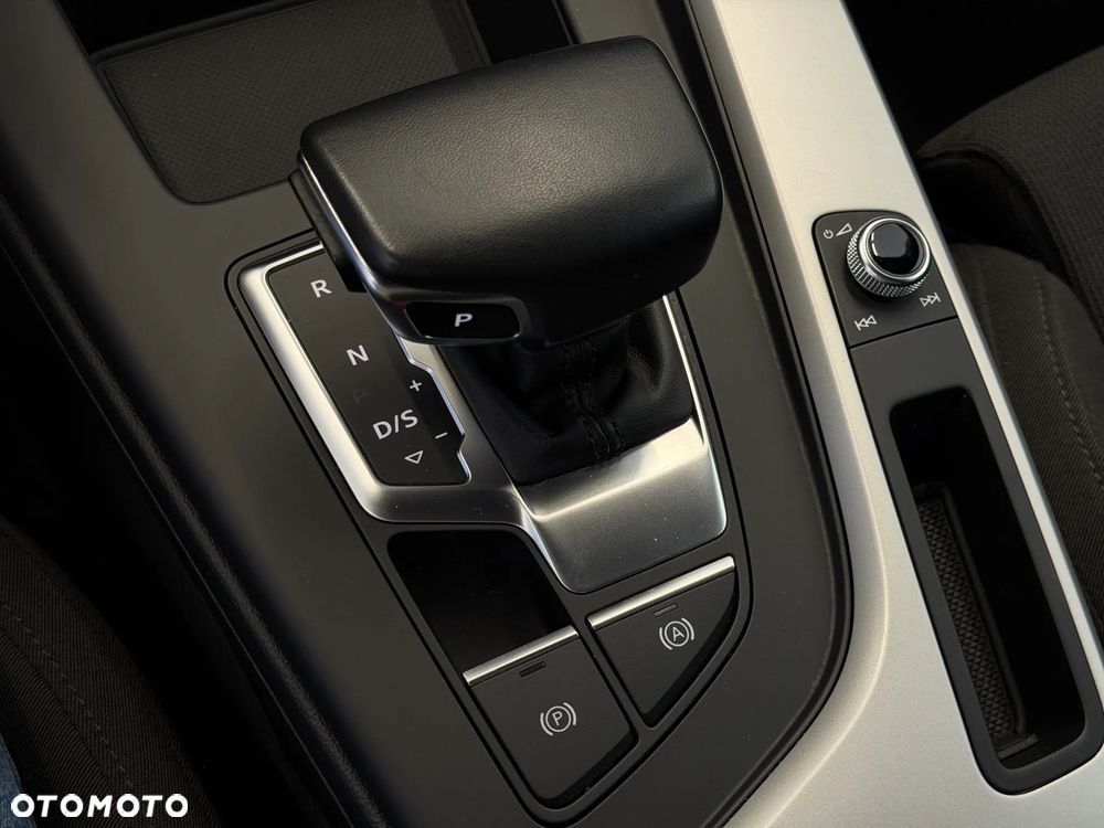 Audi A4 Avant 35 TFSI mHEV S tronic - 22