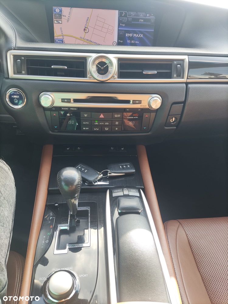 Lexus GS - 25