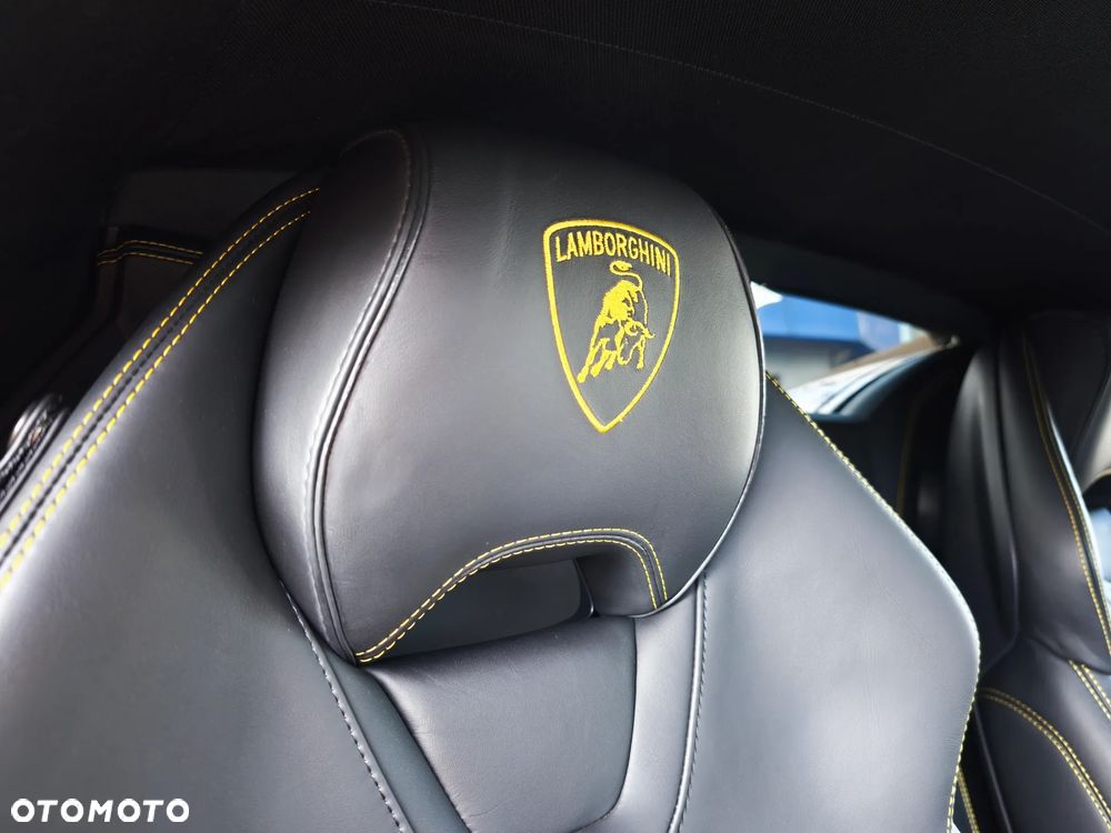 Lamborghini Huracan EVO Spyder - 26