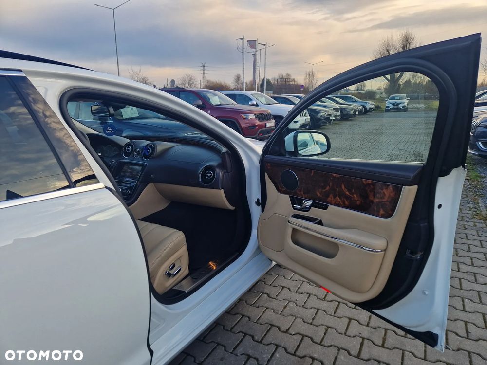Jaguar XJ 3.0 V6 Kompressor Langversion Premium Luxury - 33