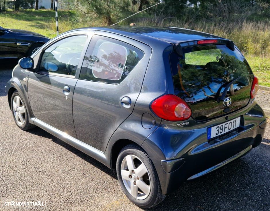 Toyota Aygo 1.0 + AC - 3