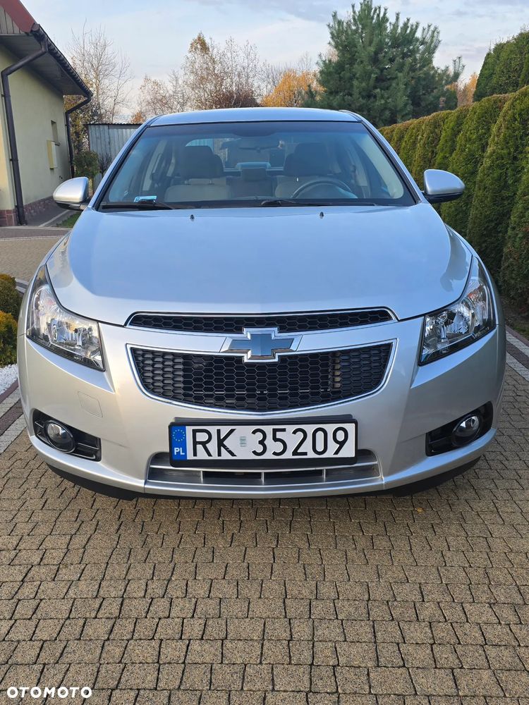 Chevrolet Cruze 1.6 LS - 3