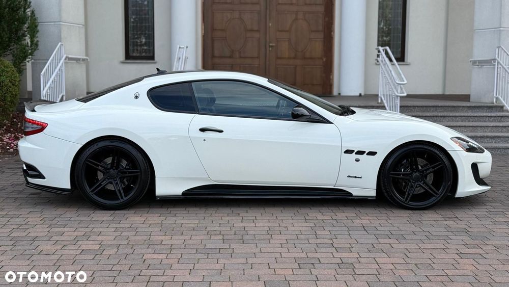 Maserati GranTurismo S - 13